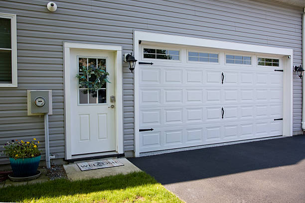 24/7 Emergency Garage Door Panel Replacement experts in Mineral County County, NV